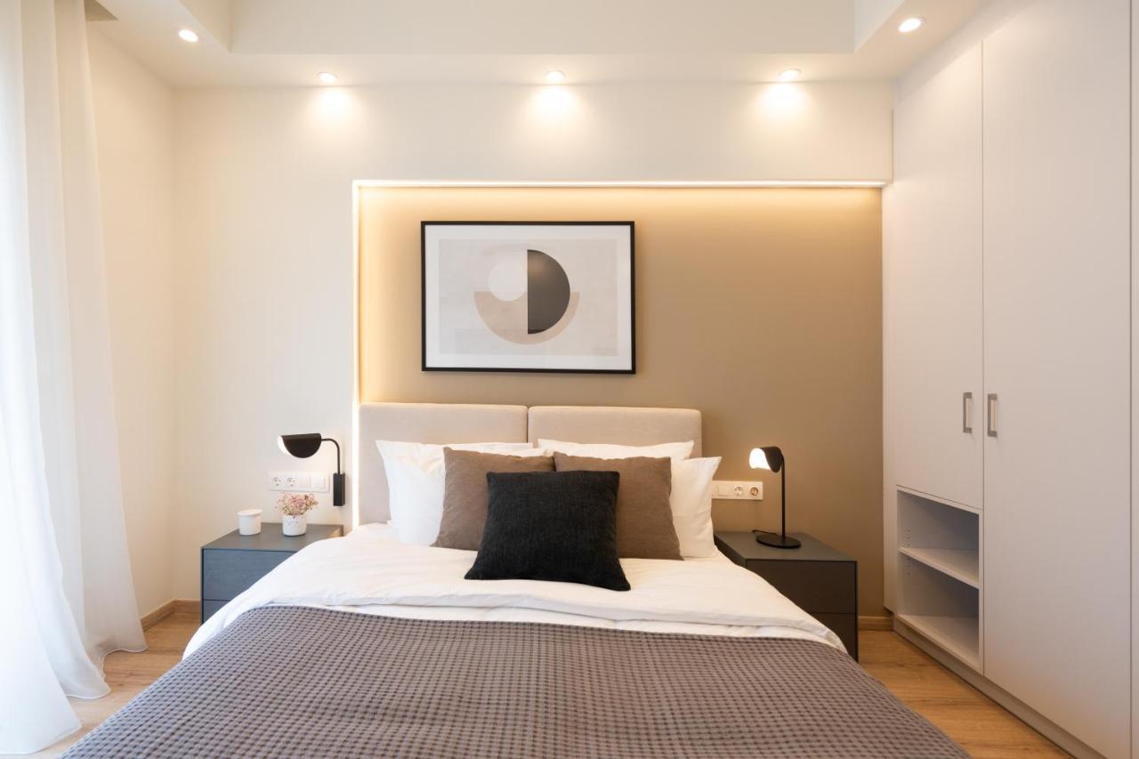 Newly Renovated 2 Bedroom Apartment, 5Min To Metro Athens Exterior photo