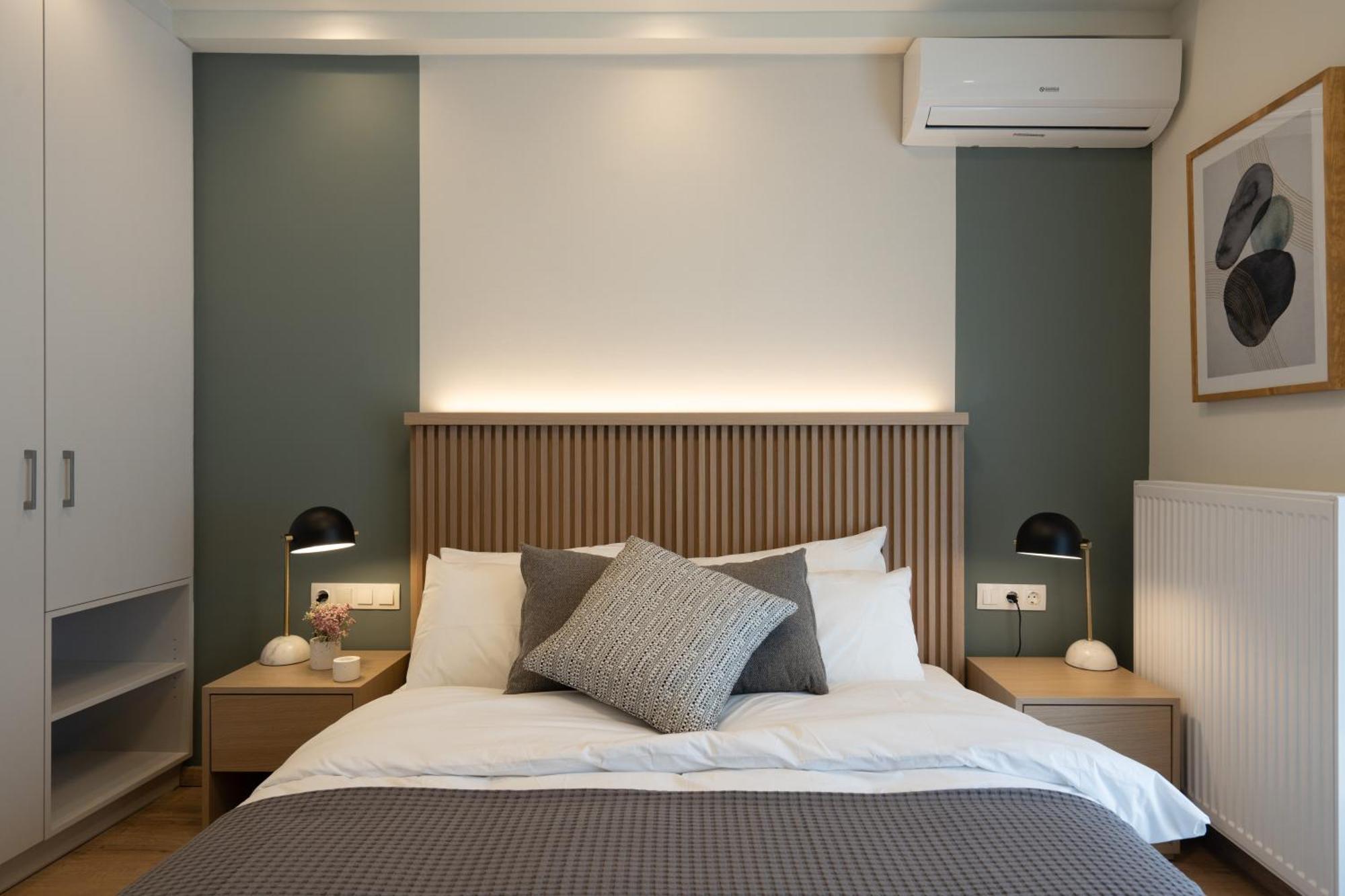 Newly Renovated 2 Bedroom Apartment, 5Min To Metro Athens Exterior photo