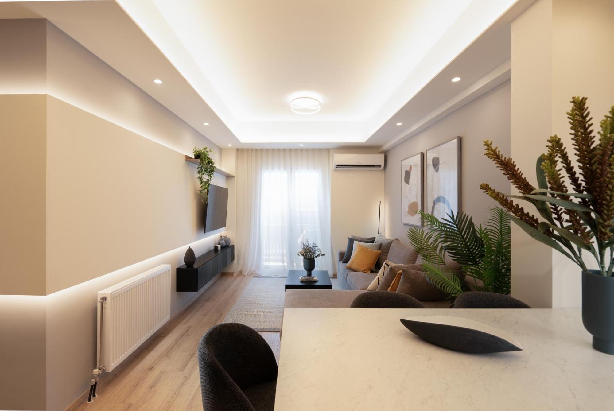 Newly Renovated 2 Bedroom Apartment, 5Min To Metro Athens Exterior photo
