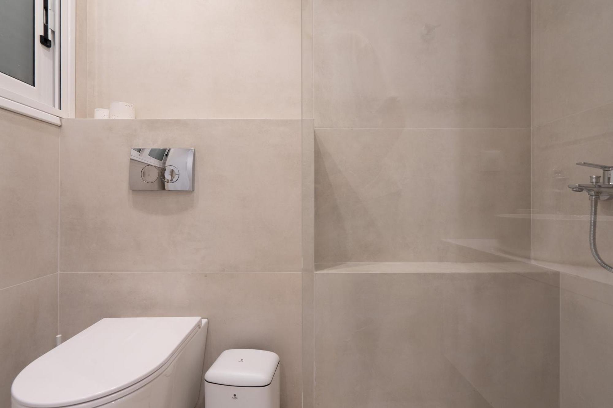 Newly Renovated 2 Bedroom Apartment, 5Min To Metro Athens Exterior photo